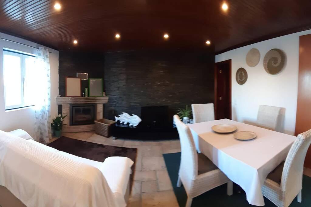 A Casa Da Foz Moradia Com Vista Mar Villa Сесимбра Екстериор снимка